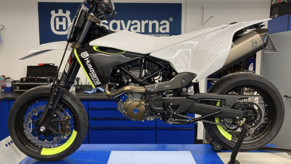 RFORCE Racing Umbau einer 701 SM von 2017
