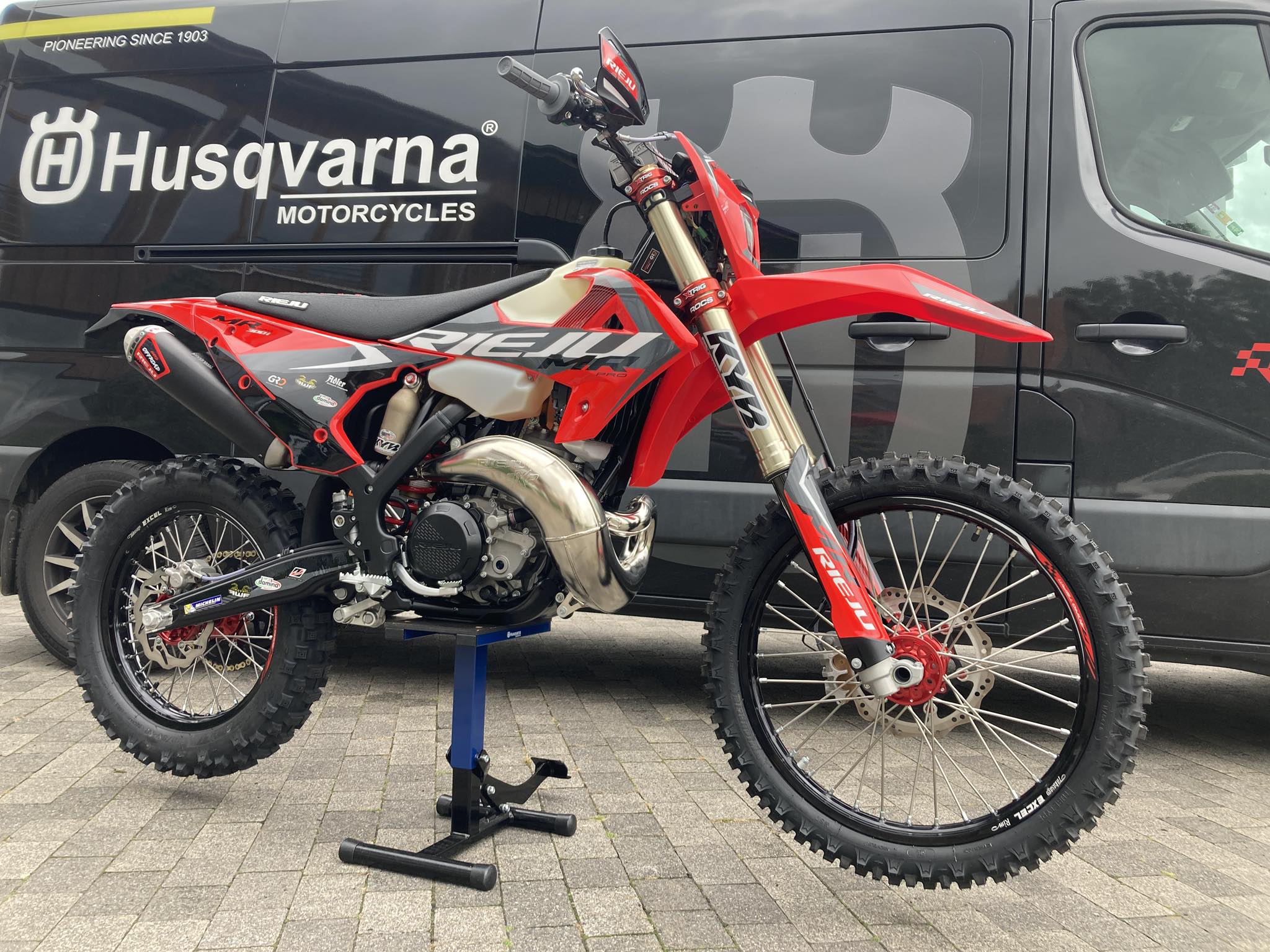 --RForce-Racing_Rieju_2025.jpg